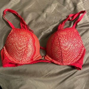 Victoria’s Secret Bombshell Push Up Bra